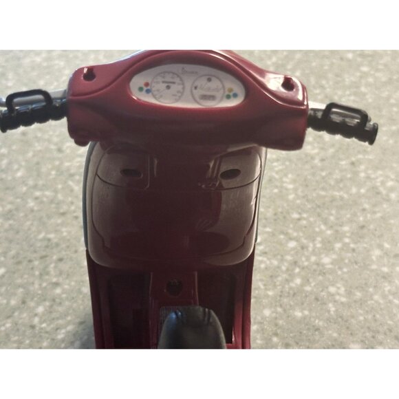 Barbie Chelsea Vespa Model Scooter Bike Toy Maroon Plastic 2002 Play Kids - Picture 3 of 4